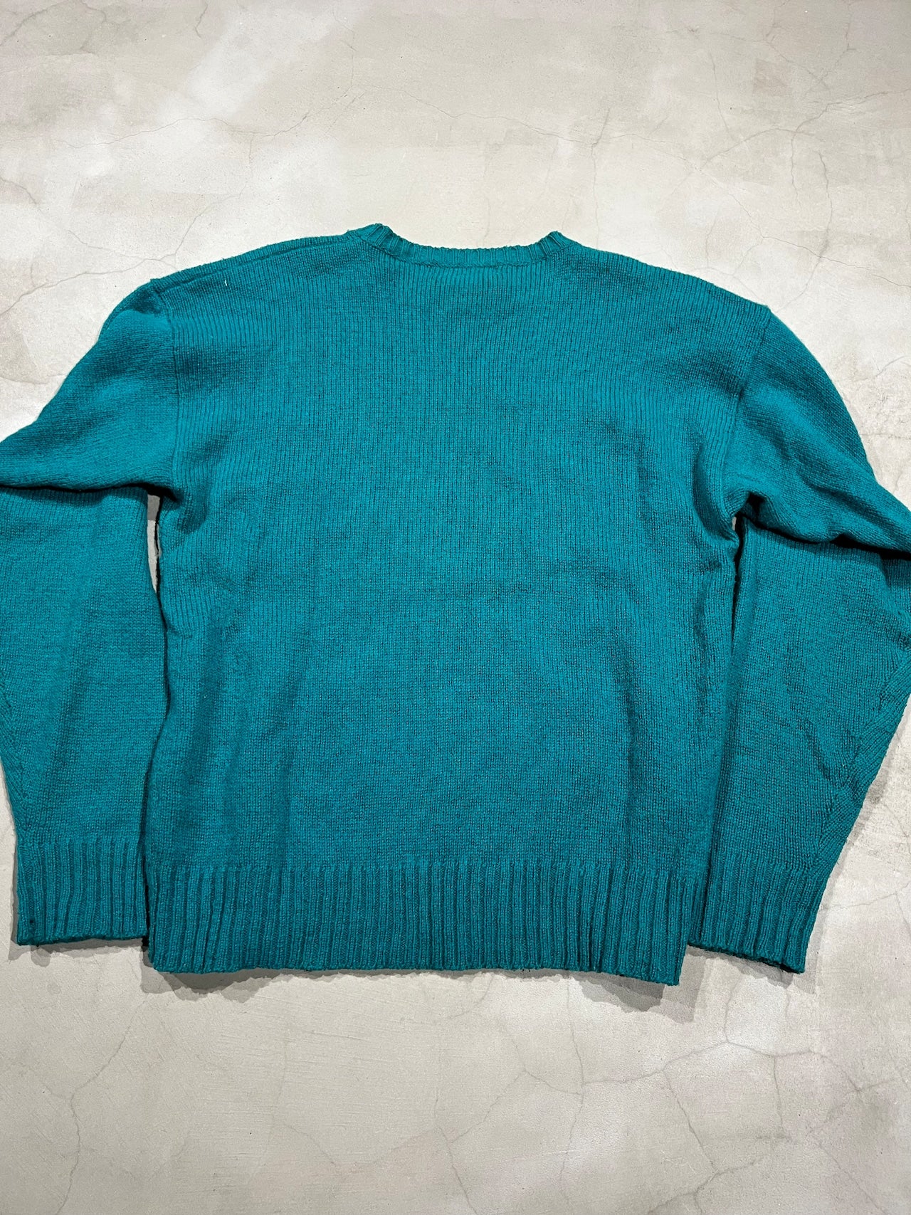 USED, Sweater